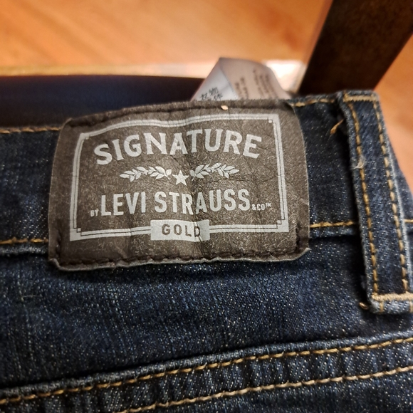 Jeans - Picture 5 of 5